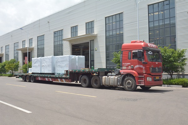 華全出口多臺靜音發(fā)電機(jī)