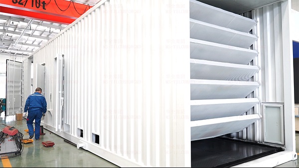 中亞客戶采購華全集裝箱發(fā)電站